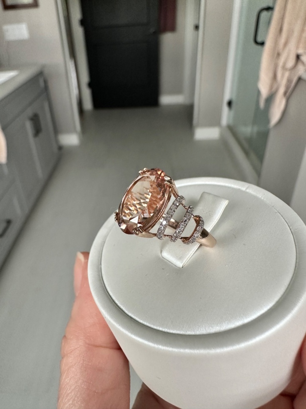 👑 STATEMENT 10k Rose Gold Morganite & Diamond Ring 💍 ✨ Size 5 - Picture 4 of 15